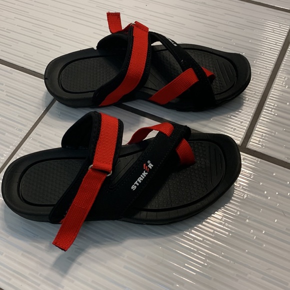 Strike R Sandals - Picture 3 of 8
